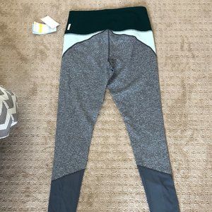 Zella Gray/Green Leggings, Mesh detail, NWT, M